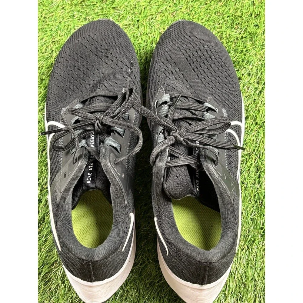 Nike Running Shoes Pegasus 38  Women’s 9.5 Men’s 8 Black Walking Sneakers